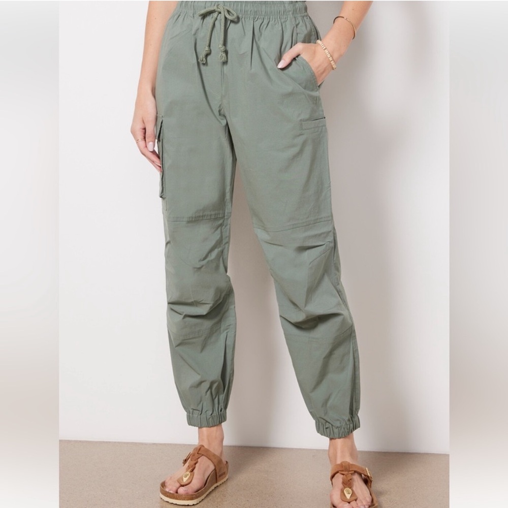 Sweaty Betty Sage Cargo Joggers 6 • Parachute Pants • Lightweight Travel
